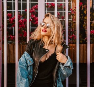 Read more about the article Using layers to hide sweat (4 types)