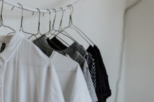 Read more about the article What should be in a man’s capsule wardrobe?